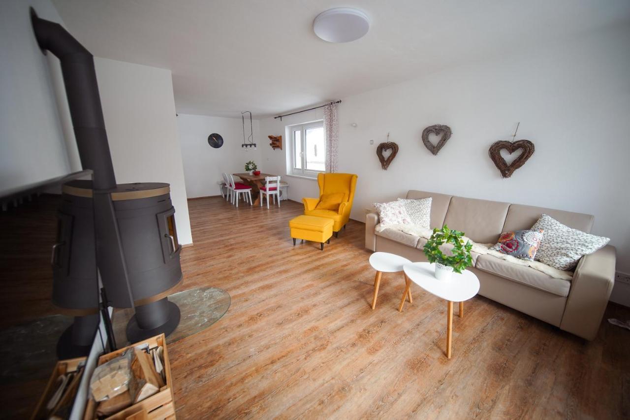 Cozy Nest In The Heart Of Kranjska Gora Appartement Buitenkant foto
