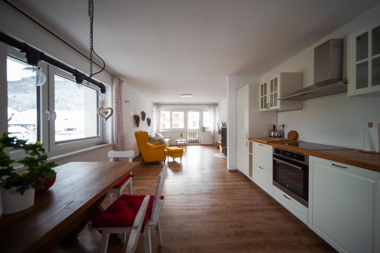 Cozy Nest In The Heart Of Kranjska Gora Appartement Buitenkant foto